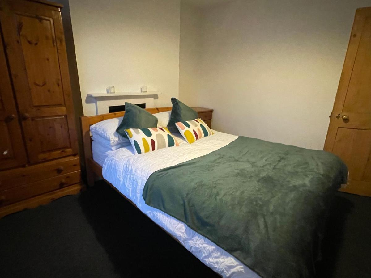 Cozy 3 Bedrooms Home Off Mill Road Sleep CBG Екстериор снимка
